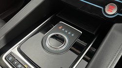 2020 (70) JAGUAR F-PACE 2.0d Portfolio 5dr Auto AWD 5101689