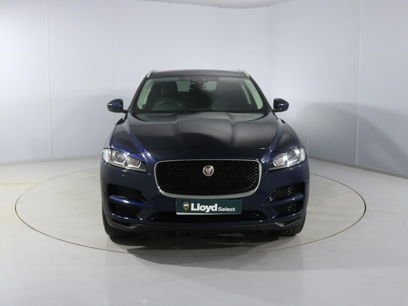 2020 (70) JAGUAR F-PACE 2.0d Portfolio 5dr Auto AWD 5101695