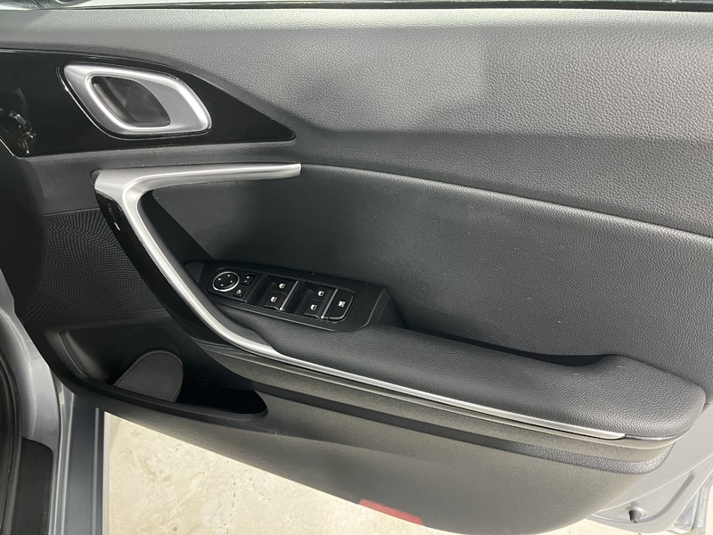 2023 (23) KIA CEED 1.5T GDi ISG 3 5dr 5101873