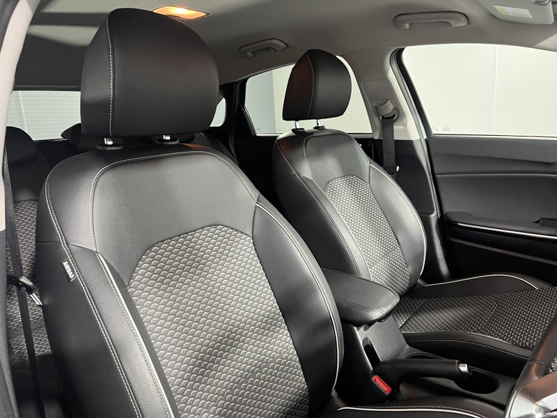 2023 (23) KIA CEED 1.5T GDi ISG 3 5dr 5101865