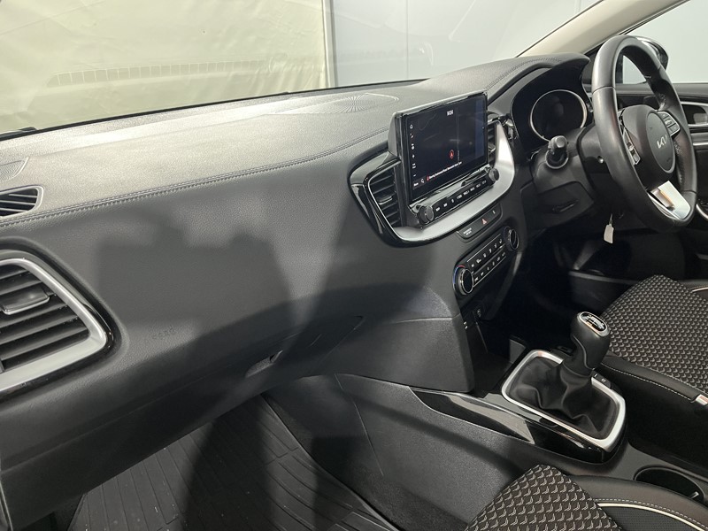 2023 (23) KIA CEED 1.5T GDi ISG 3 5dr 5101861