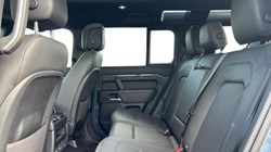 2025 (25) LAND ROVER DEFENDER 3.0 D250 X-Dynamic HSE 110 5dr Auto 4557348