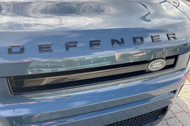 2025 (25) LAND ROVER DEFENDER 3.0 D250 X-Dynamic HSE 110 5dr Auto 4557384