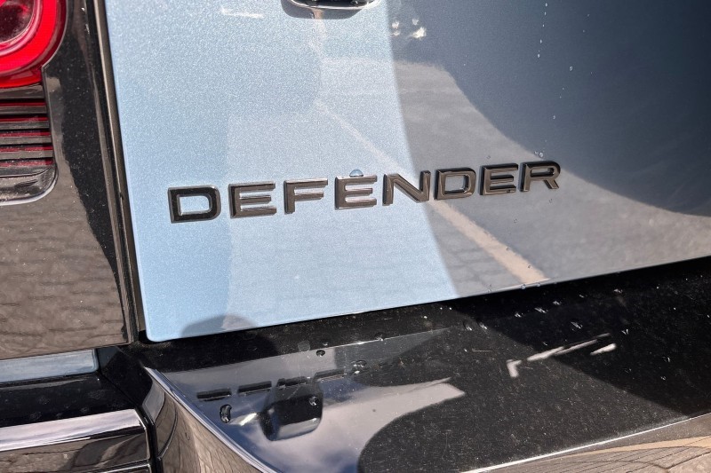 2025 (25) LAND ROVER DEFENDER 3.0 D250 X-Dynamic HSE 110 5dr Auto 4557386