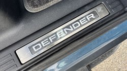 2025 (25) LAND ROVER DEFENDER 3.0 D250 X-Dynamic HSE 110 5dr Auto 4557380