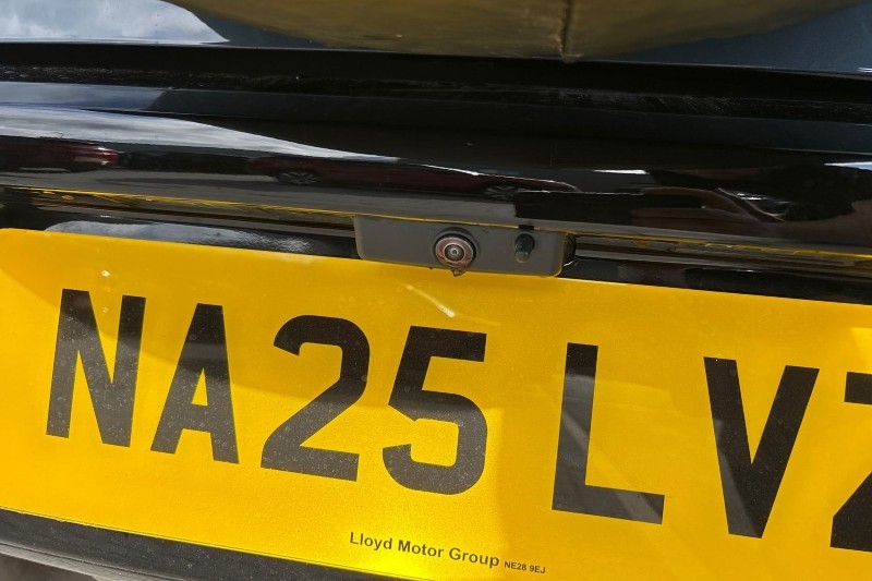 2025 (25) LAND ROVER DEFENDER 3.0 D250 X-Dynamic HSE 110 5dr Auto 4557382