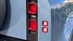 2025 (25) LAND ROVER DEFENDER 3.0 D250 X-Dynamic HSE 110 5dr Auto 4557388