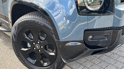 2025 (25) LAND ROVER DEFENDER 3.0 D250 X-Dynamic HSE 110 5dr Auto 4557383