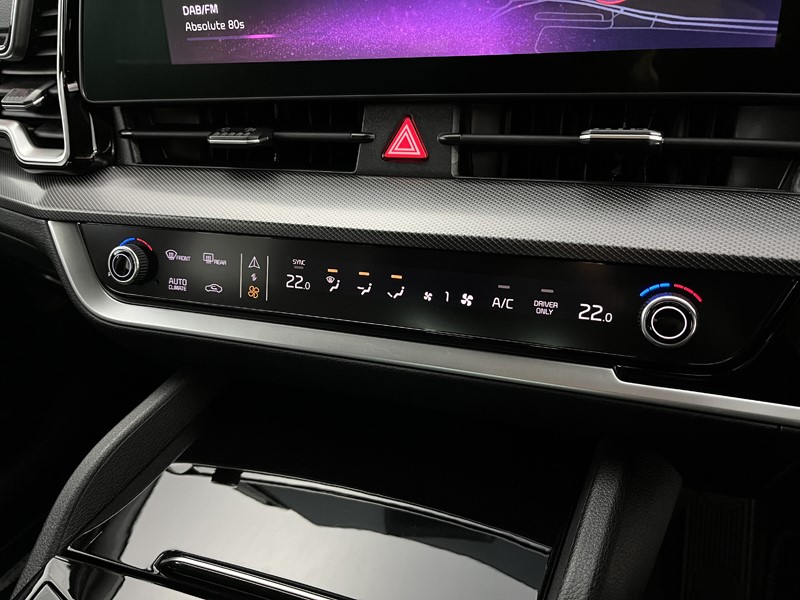 2024 (24) KIA SPORTAGE 1.6T GDi HEV GT-Line S 5dr Auto 5101325