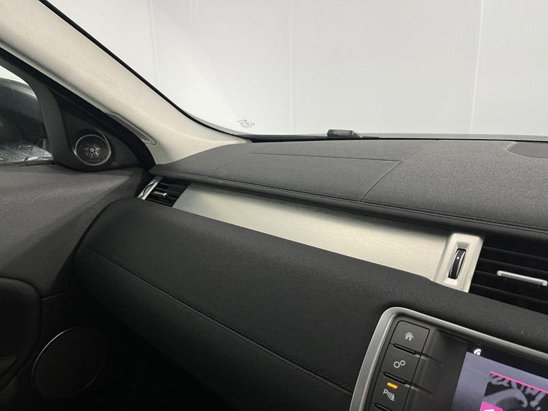 2017 (67) LAND ROVER RANGE ROVER EVOQUE 2.0 TD4 SE 5dr 5122824