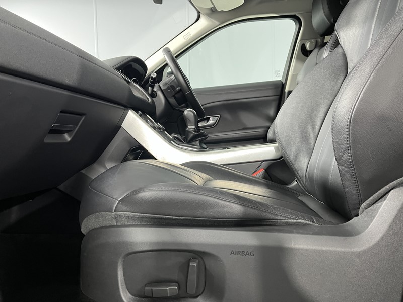 2017 (67) LAND ROVER RANGE ROVER EVOQUE 2.0 TD4 SE 5dr 5122832