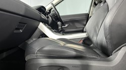 2017 (67) LAND ROVER RANGE ROVER EVOQUE 2.0 TD4 SE 5dr 5101761