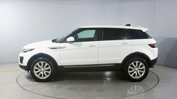 2017 (67) LAND ROVER RANGE ROVER EVOQUE 2.0 TD4 SE 5dr 5122843
