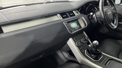 2017 (67) LAND ROVER RANGE ROVER EVOQUE 2.0 TD4 SE 5dr 5122806