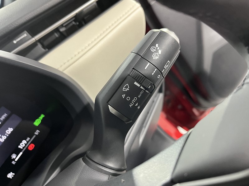 2024 (24) LEXUS LBX 1.5 Premium Plus 5dr E-CVT 5102015