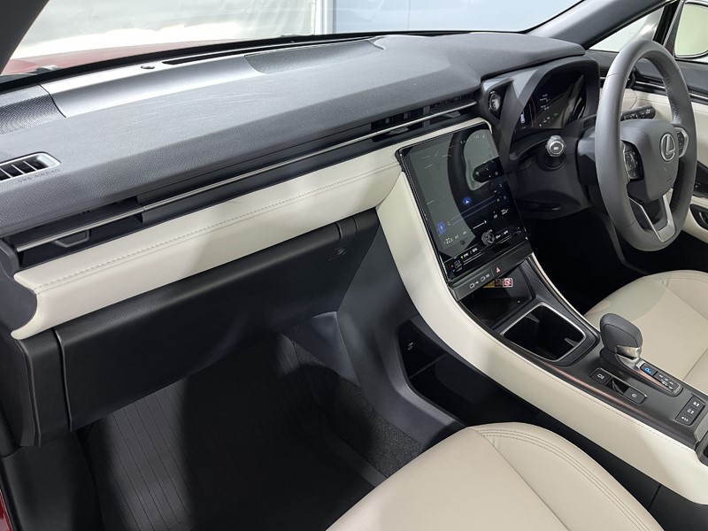 2024 (24) LEXUS LBX 1.5 Premium Plus 5dr E-CVT 5101997