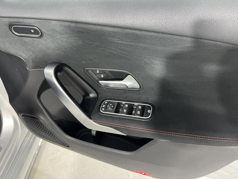 2020 (20) MERCEDES-BENZ A CLASS A180 AMG Line Executive 5dr Auto 5101655