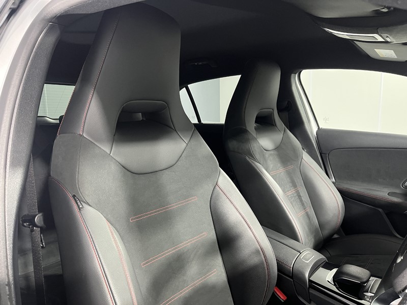 2020 (20) MERCEDES-BENZ A CLASS A180 AMG Line Executive 5dr Auto 5101646