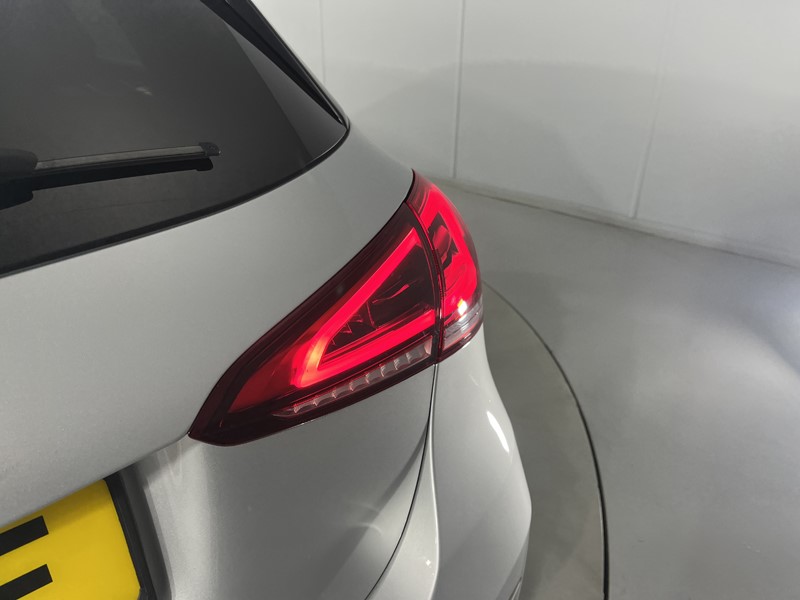 2020 (20) MERCEDES-BENZ A CLASS A180 AMG Line Executive 5dr Auto 5101676