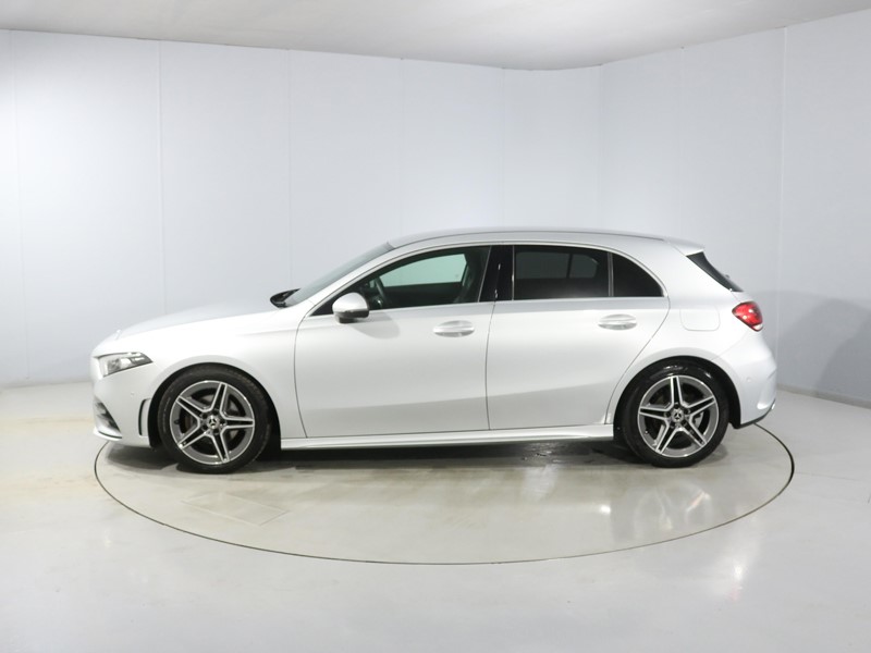 2020 (20) MERCEDES-BENZ A CLASS A180 AMG Line Executive 5dr Auto 5101638