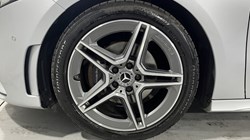 2020 (20) MERCEDES-BENZ A CLASS A180 AMG Line Executive 5dr Auto 5101649