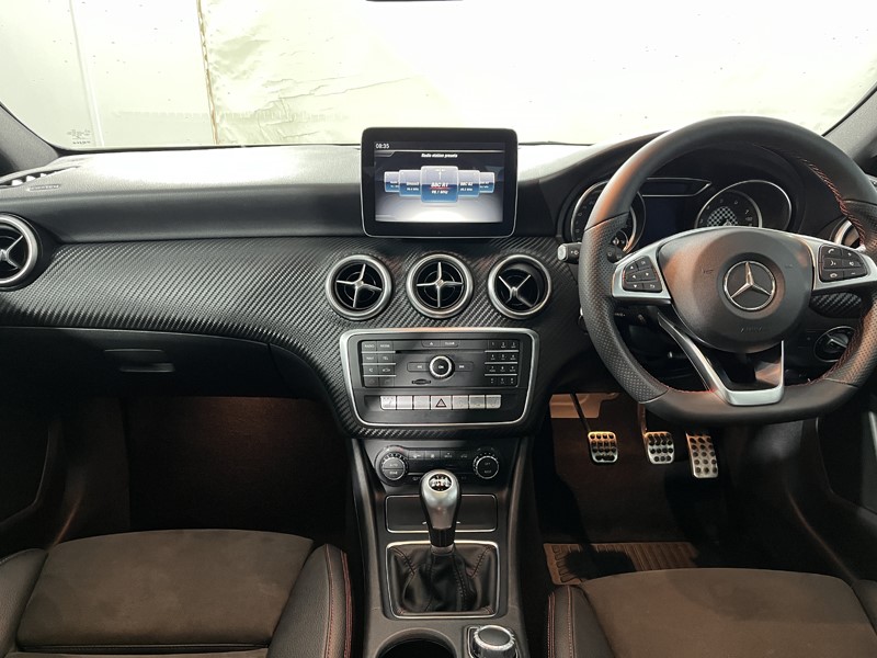 2017 (17) MERCEDES-BENZ A CLASS A200 AMG Line Premium Plus 5dr 5101348