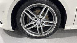 2017 (17) MERCEDES-BENZ A CLASS A200 AMG Line Premium Plus 5dr 5101358