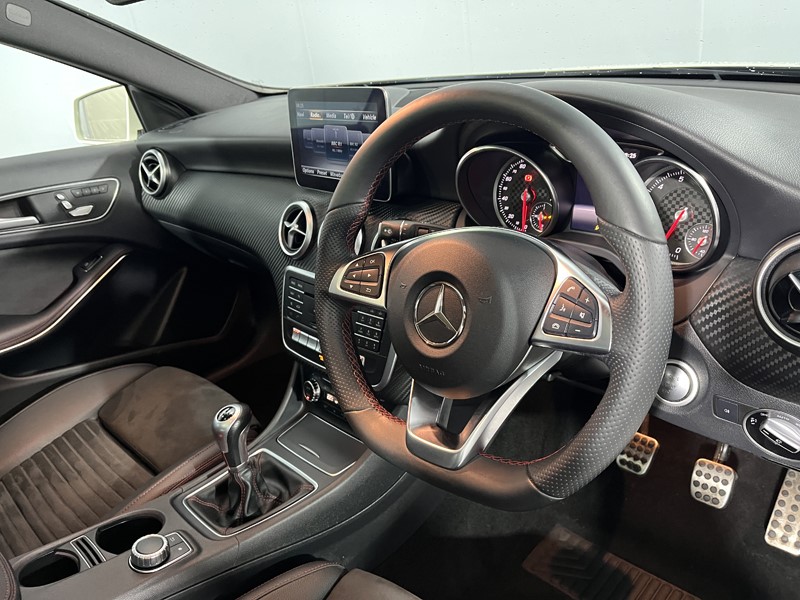 2017 (17) MERCEDES-BENZ A CLASS A200 AMG Line Premium Plus 5dr 5101350