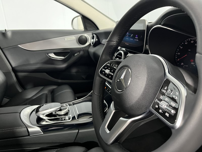 2020 (20) MERCEDES-BENZ C CLASS C220d Sport Edition Premium 4dr 9G-Tronic 5108685