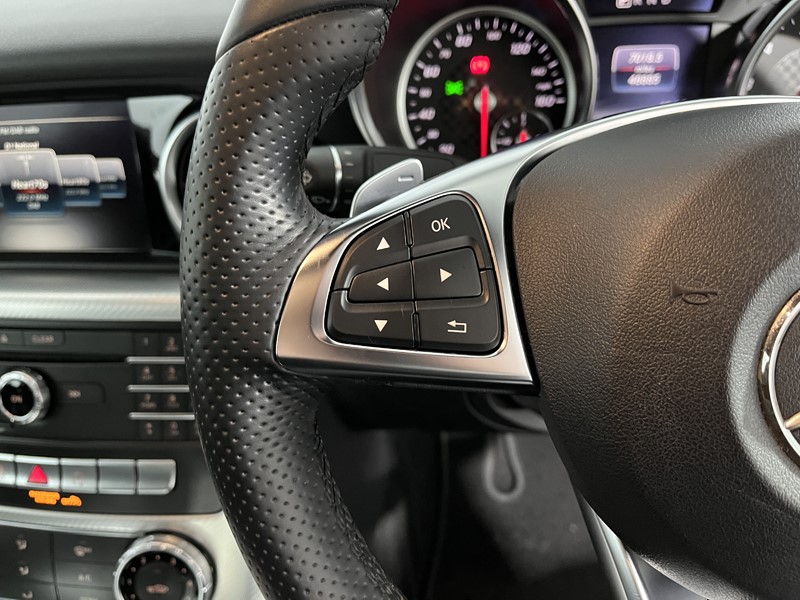 2017 (67) MERCEDES-BENZ SLC 180 AMG Line 2dr 9G-Tronic 5101237