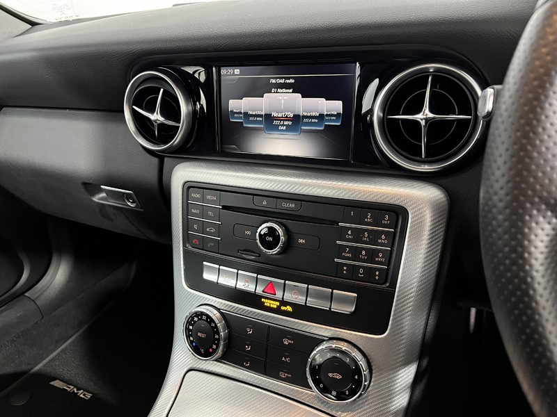 2017 (67) MERCEDES-BENZ SLC 180 AMG Line 2dr 9G-Tronic 5101224