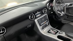 2017 (67) MERCEDES-BENZ SLC 180 AMG Line 2dr 9G-Tronic 5101223