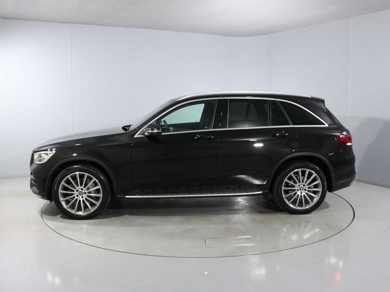 2022 (22) MERCEDES-BENZ GLC 300d 4Matic AMG Line Premium 5dr 9G-Tronic 5101942
