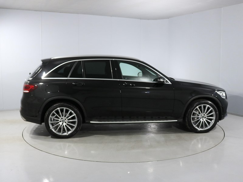 2022 (22) MERCEDES-BENZ GLC 300d 4Matic AMG Line Premium 5dr 9G-Tronic 5101899