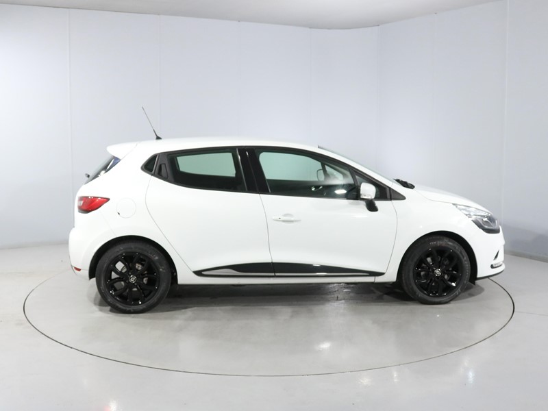 2019 (69) RENAULT CLIO 0.9 TCE 90 Play 5dr 5103823