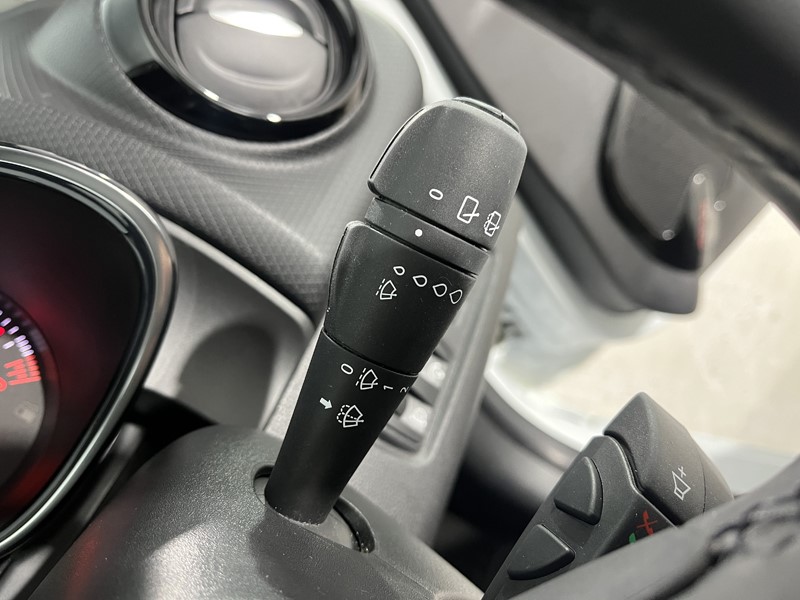 2019 (69) RENAULT CLIO 0.9 TCE 90 Play 5dr 5103842