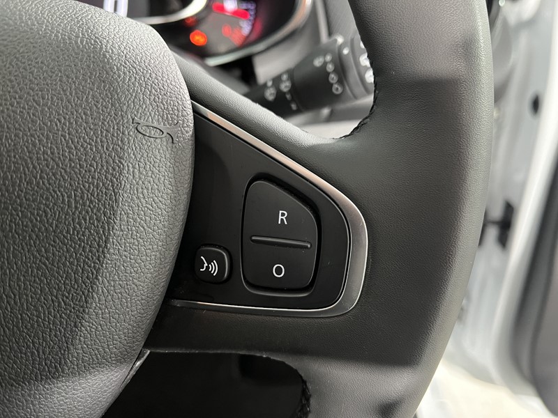 2019 (69) RENAULT CLIO 0.9 TCE 90 Play 5dr 5103841