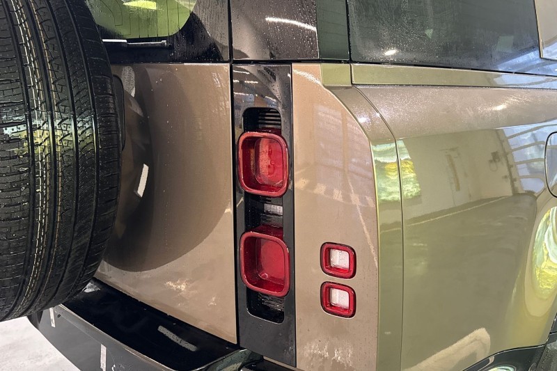  LAND ROVER DEFENDER 3.0 D350 X-Dynamic HSE 130 5dr Auto 5034362