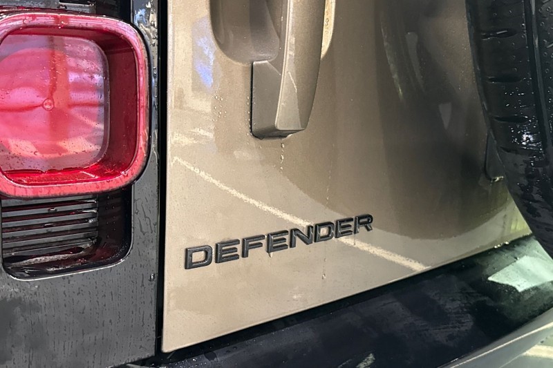  LAND ROVER DEFENDER 3.0 D350 X-Dynamic HSE 130 5dr Auto 5034361