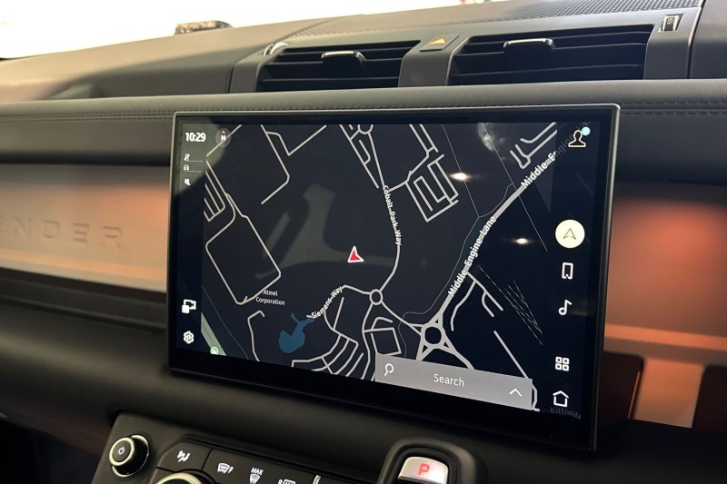  LAND ROVER DEFENDER 3.0 D350 X-Dynamic HSE 130 5dr Auto 5034332