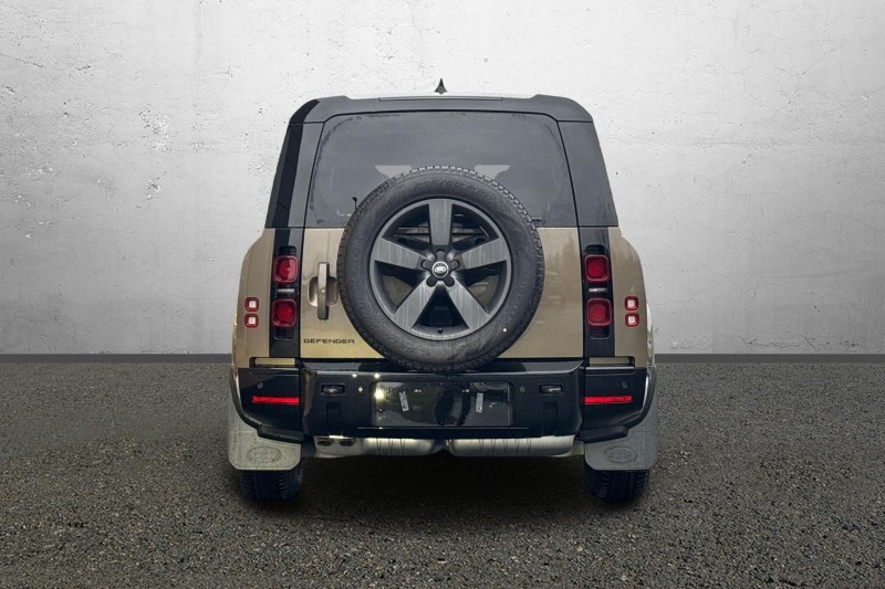  LAND ROVER DEFENDER 3.0 D350 X-Dynamic HSE 130 5dr Auto 5034327