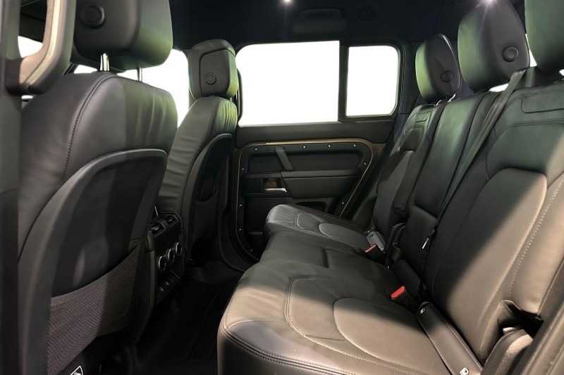  LAND ROVER DEFENDER 3.0 D350 X-Dynamic HSE 130 5dr Auto 5034325