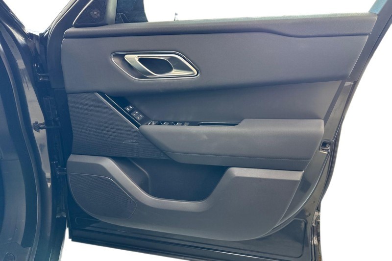 2025 (25) LAND ROVER RANGE ROVER VELAR 2.0 D200 MHEV Dynamic SE 5dr Auto 4537428