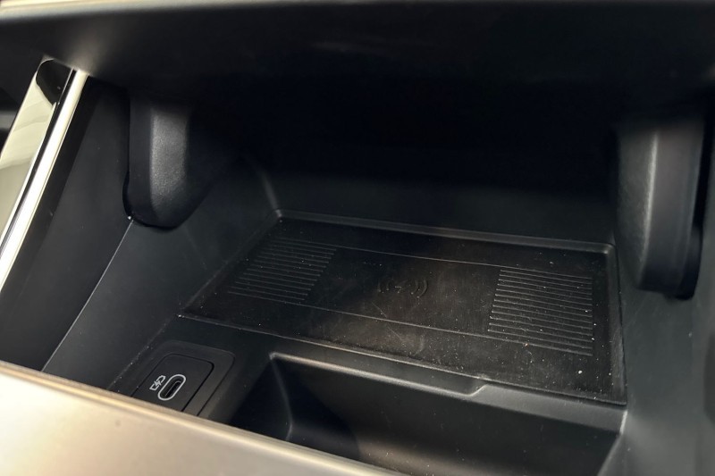 2025 (25) LAND ROVER RANGE ROVER VELAR 2.0 D200 MHEV Dynamic SE 5dr Auto 4537442