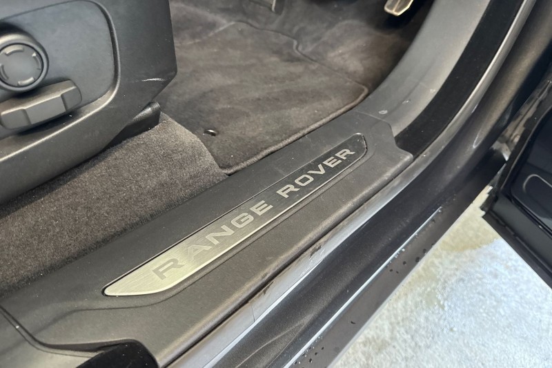 2025 (25) LAND ROVER RANGE ROVER VELAR 2.0 D200 MHEV Dynamic SE 5dr Auto 4537444