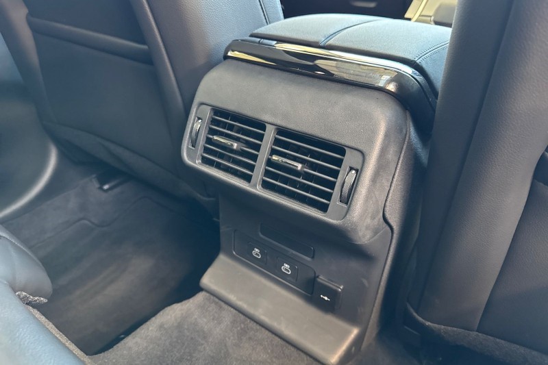 2025 (25) LAND ROVER RANGE ROVER VELAR 2.0 D200 MHEV Dynamic SE 5dr Auto 4537424