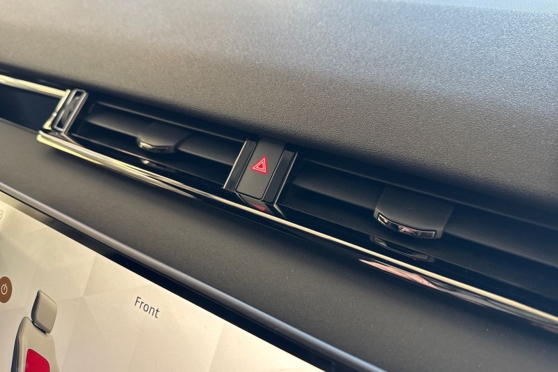 2025 (25) LAND ROVER RANGE ROVER VELAR 2.0 D200 MHEV Dynamic SE 5dr Auto 4537441