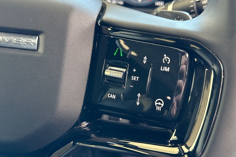 2025 (25) LAND ROVER RANGE ROVER VELAR 2.0 D200 MHEV Dynamic SE 5dr Auto 4537435