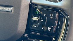 2025 (25) LAND ROVER RANGE ROVER VELAR 2.0 D200 MHEV Dynamic SE 5dr Auto 4537435