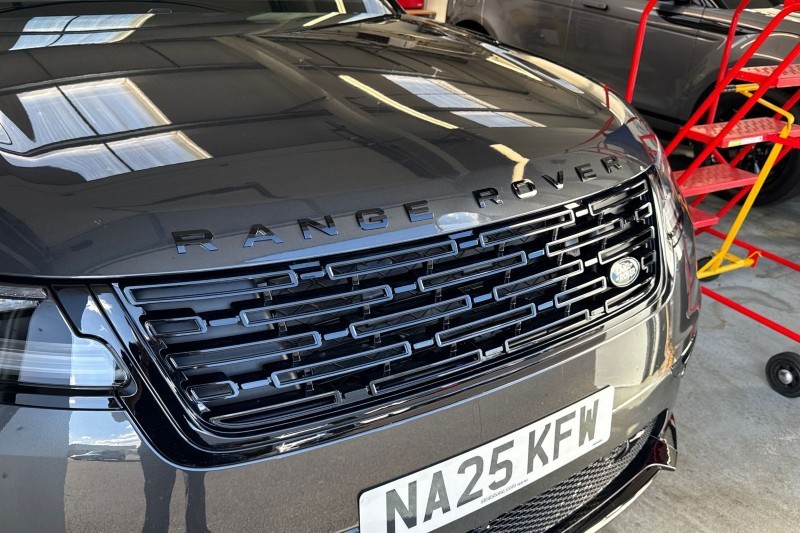 2025 (25) LAND ROVER RANGE ROVER VELAR 2.0 D200 MHEV Dynamic SE 5dr Auto 4537449